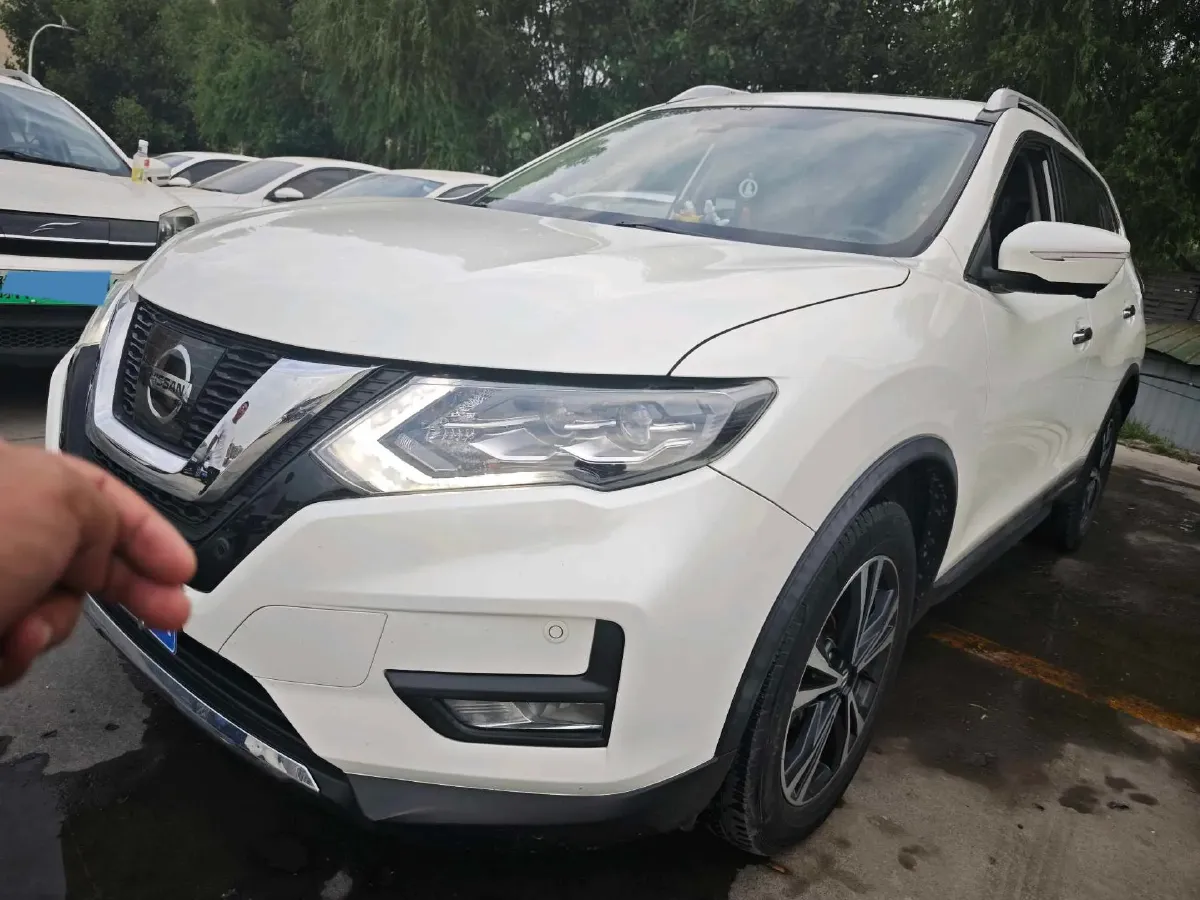2020 Nissan X-Trail 2.5L 186HP L4 CVT,autocango,china used car exporter,china ev exporter,chinese used car exporter,chinese used ev exporter