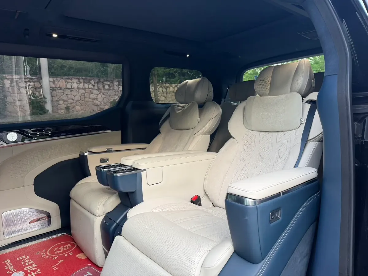 2022 Zeekr 009 BEV 116KWH,autocango,china used car exporter,china ev exporter,chinese used car exporter,chinese used ev exporter