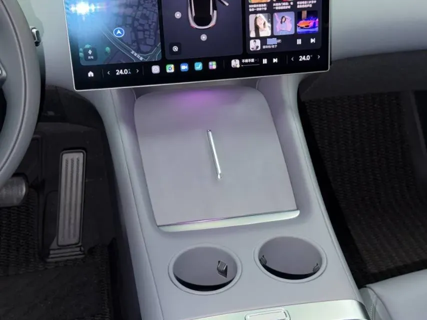 2025 MI YU7 BEV 101.7KWH,autocango,china used car exporter,china ev exporter,chinese used car exporter,chinese used ev exporter