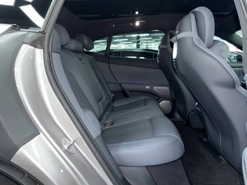 2025 MI YU7 BEV 101.7KWH,autocango,china used car exporter,china ev exporter,chinese used car exporter,chinese used ev exporter