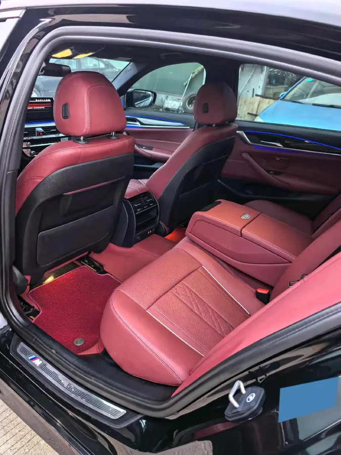 2022 BMW 5 Series 2.0T 184HP L4 8AT,autocango,china used car exporter,china ev exporter,chinese used car exporter,chinese used ev exporter