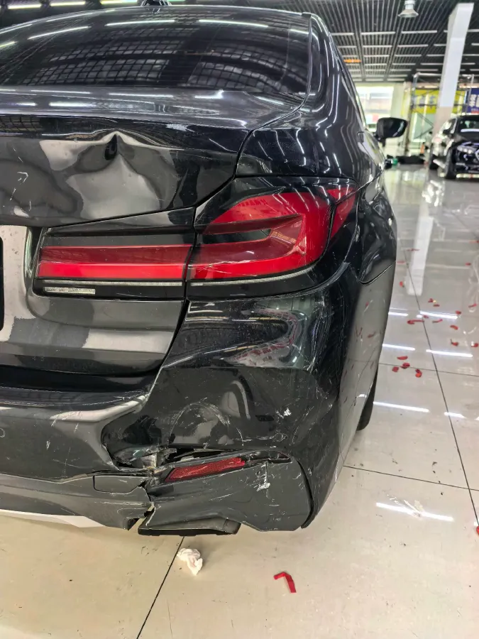 2022 BMW 5 Series 2.0T 184HP L4 8AT,autocango,china used car exporter,china ev exporter,chinese used car exporter,chinese used ev exporter