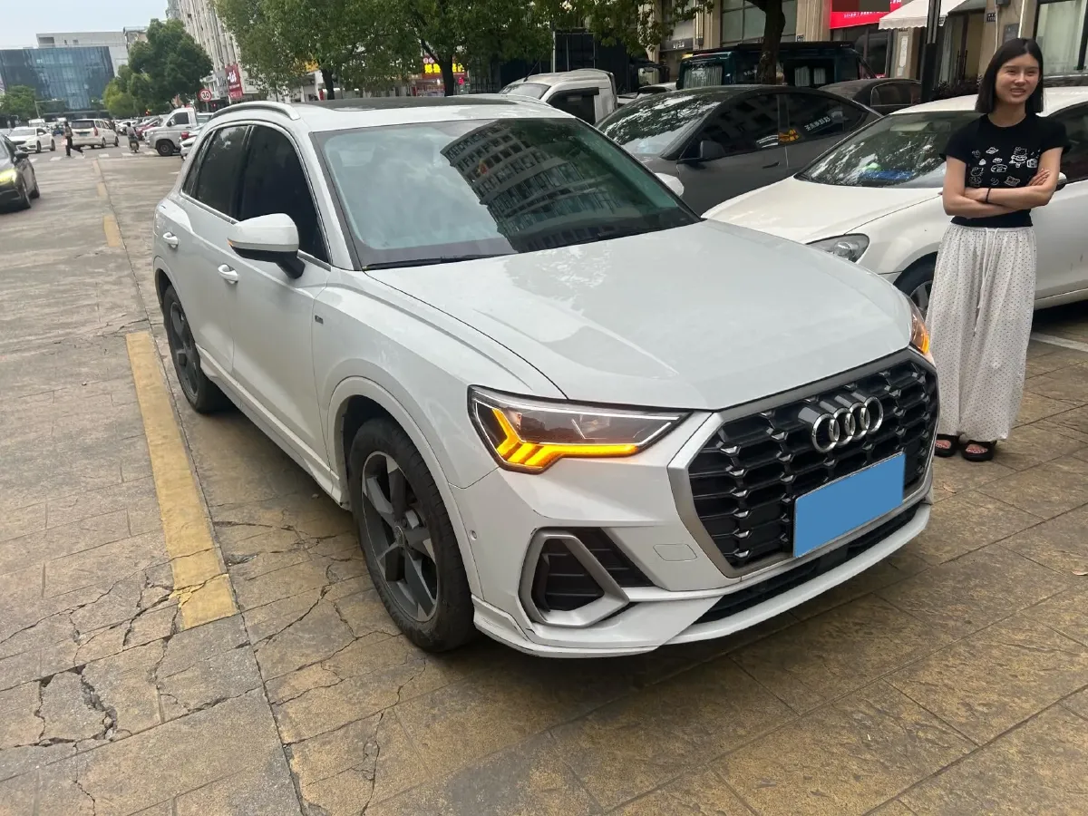 2021 Audi Q3 1.4T 150HP L4 7DCT,autocango,china used car exporter,china ev exporter,chinese used car exporter,chinese used ev exporter