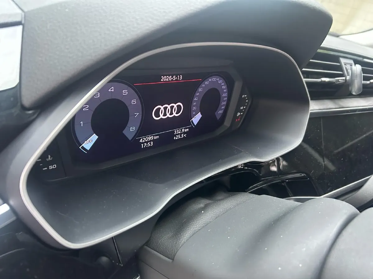 2021 Audi Q3 1.4T 150HP L4 7DCT,autocango,china used car exporter,china ev exporter,chinese used car exporter,chinese used ev exporter