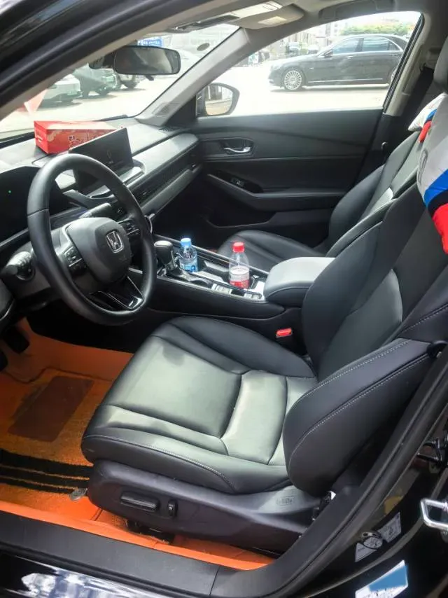 2025 Honda Accord 1.5T 192HP L4 CVT,autocango,china used car exporter,china ev exporter,chinese used car exporter,chinese used ev exporter