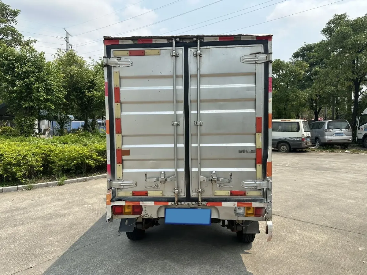 2015 WuLing RongGuang V 1.5L 112HP L4 5MT,autocango,china used car exporter,china ev exporter,chinese used car exporter,chinese used ev exporter