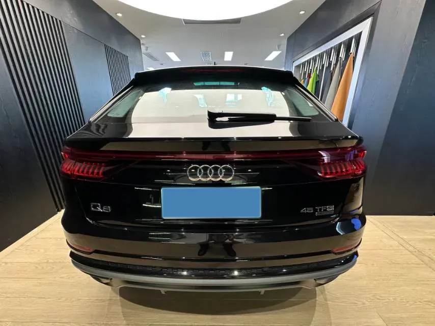 2022 Audi Q8 2.0T 245HP L4 8AT,autocango,china used car exporter,china ev exporter,chinese used car exporter,chinese used ev exporter