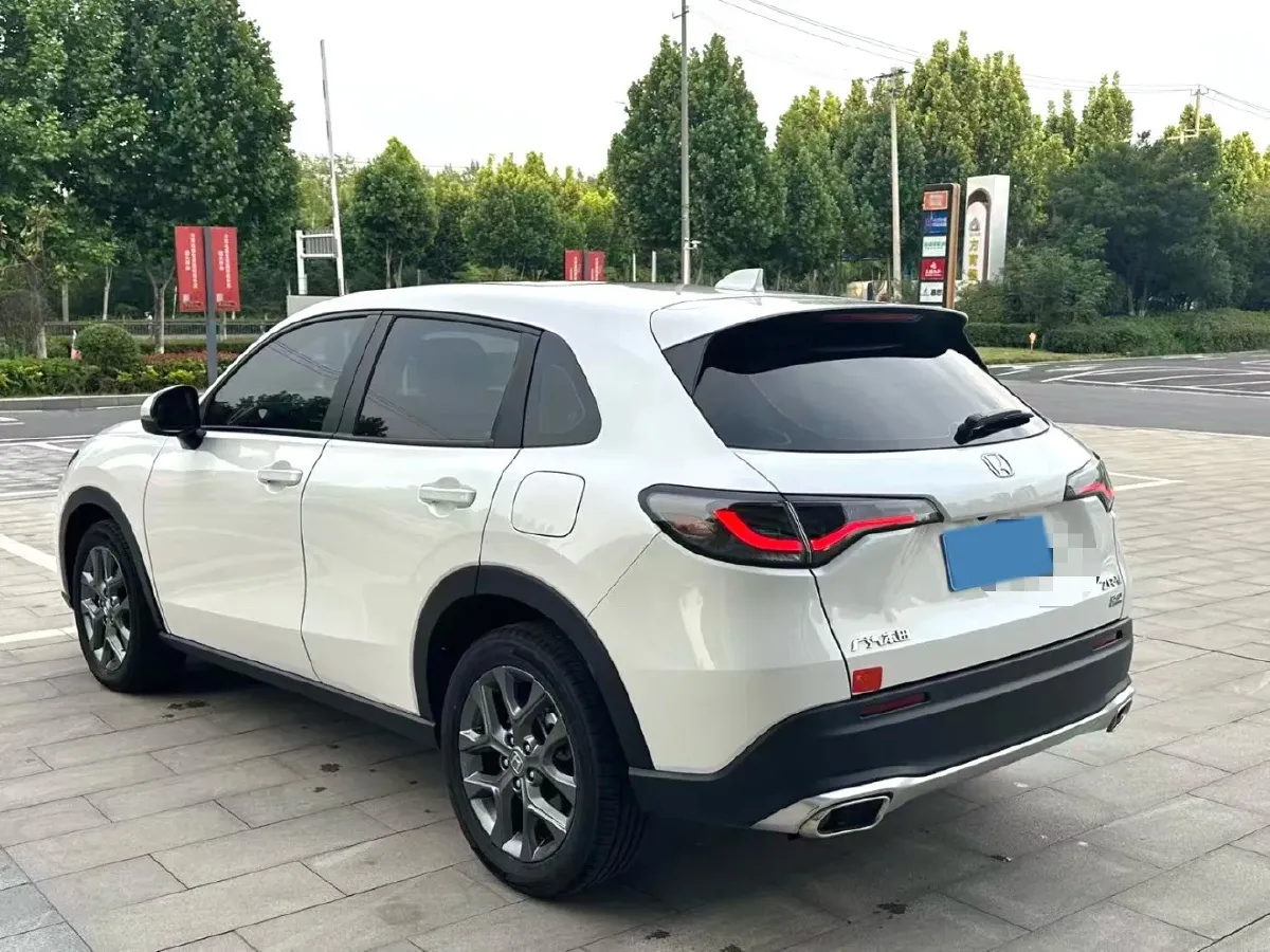 2023 Honda ZR-V 1.5T 182HP L4 CVT,autocango,china used car exporter,china ev exporter,chinese used car exporter,chinese used ev exporter