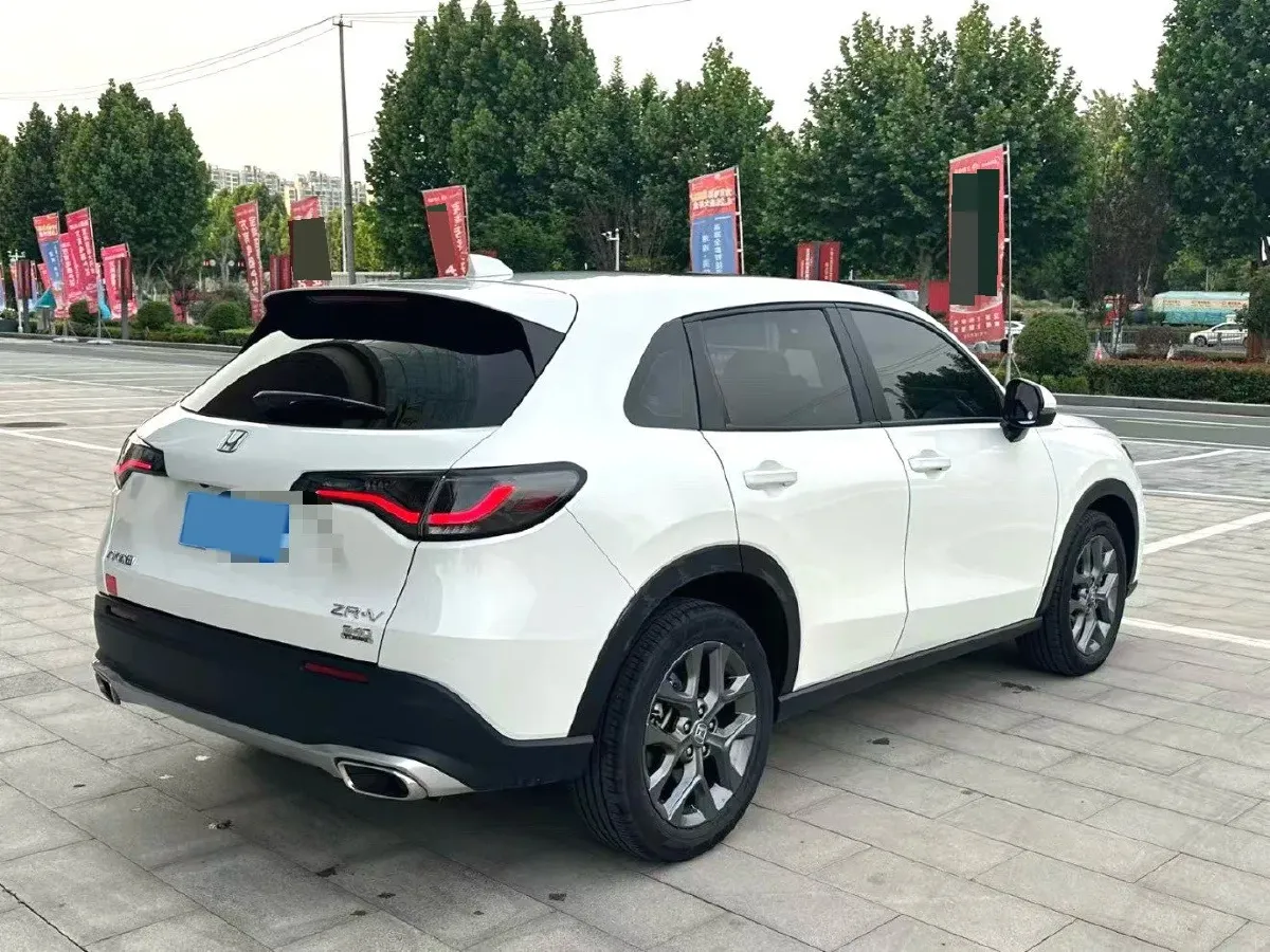 2023 Honda ZR-V 1.5T 182HP L4 CVT,autocango,china used car exporter,china ev exporter,chinese used car exporter,chinese used ev exporter