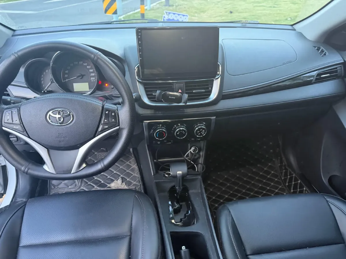 2020 Toyota Yaris L 1.5L 110HP L4 CVT,autocango,china used car exporter,china ev exporter,chinese used car exporter,chinese used ev exporter