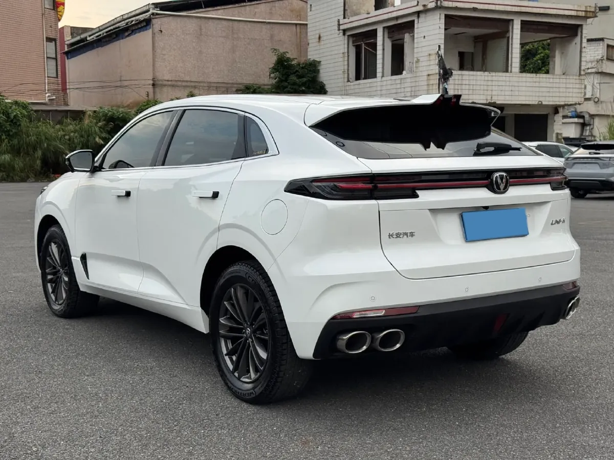 2024 ChangAn UNI-K 2.0T 233HP L4 8AT,autocango,china used car exporter,china ev exporter,chinese used car exporter,chinese used ev exporter