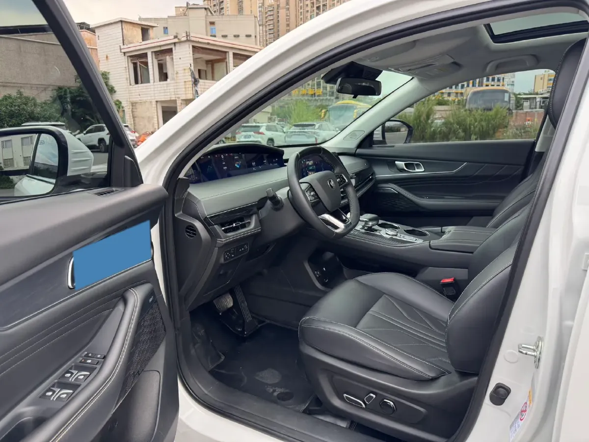 2024 ChangAn UNI-K 2.0T 233HP L4 8AT,autocango,china used car exporter,china ev exporter,chinese used car exporter,chinese used ev exporter