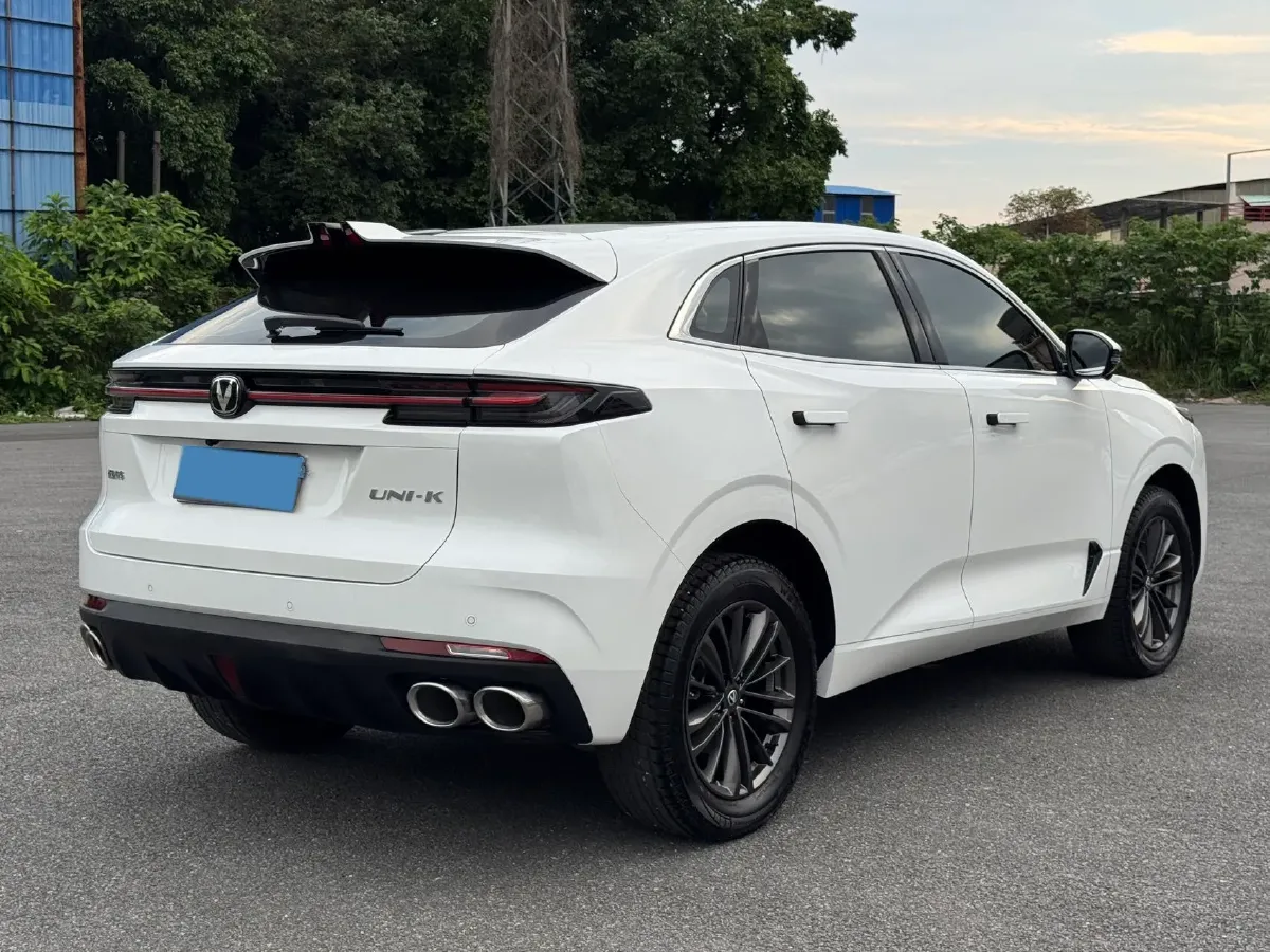 2024 ChangAn UNI-K 2.0T 233HP L4 8AT,autocango,china used car exporter,china ev exporter,chinese used car exporter,chinese used ev exporter