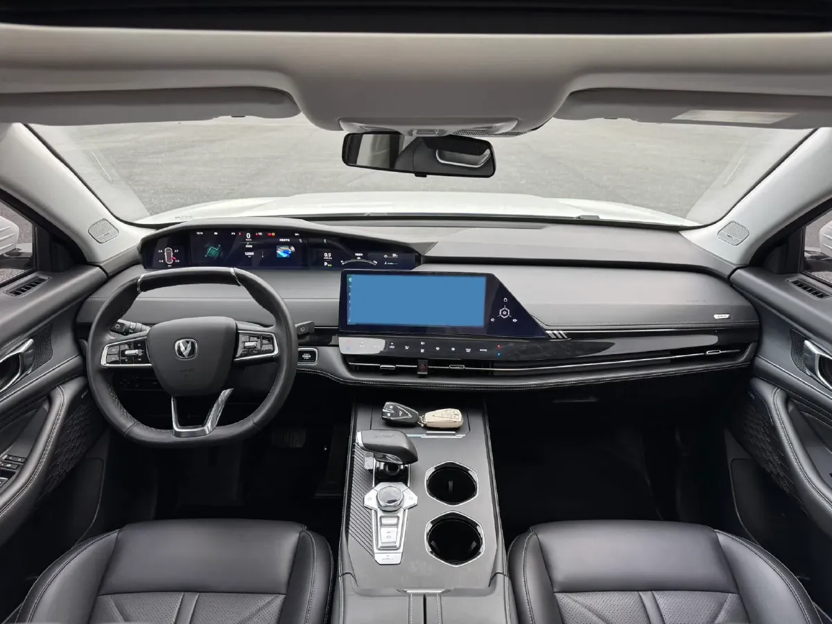 2024 ChangAn UNI-K 2.0T 233HP L4 8AT,autocango,china used car exporter,china ev exporter,chinese used car exporter,chinese used ev exporter