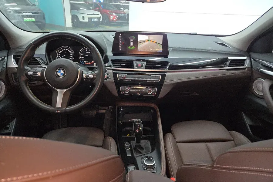 2023 BMW X2 2.0T 178HP L4 7DCT,autocango,china used car exporter,china ev exporter,chinese used car exporter,chinese used ev exporter