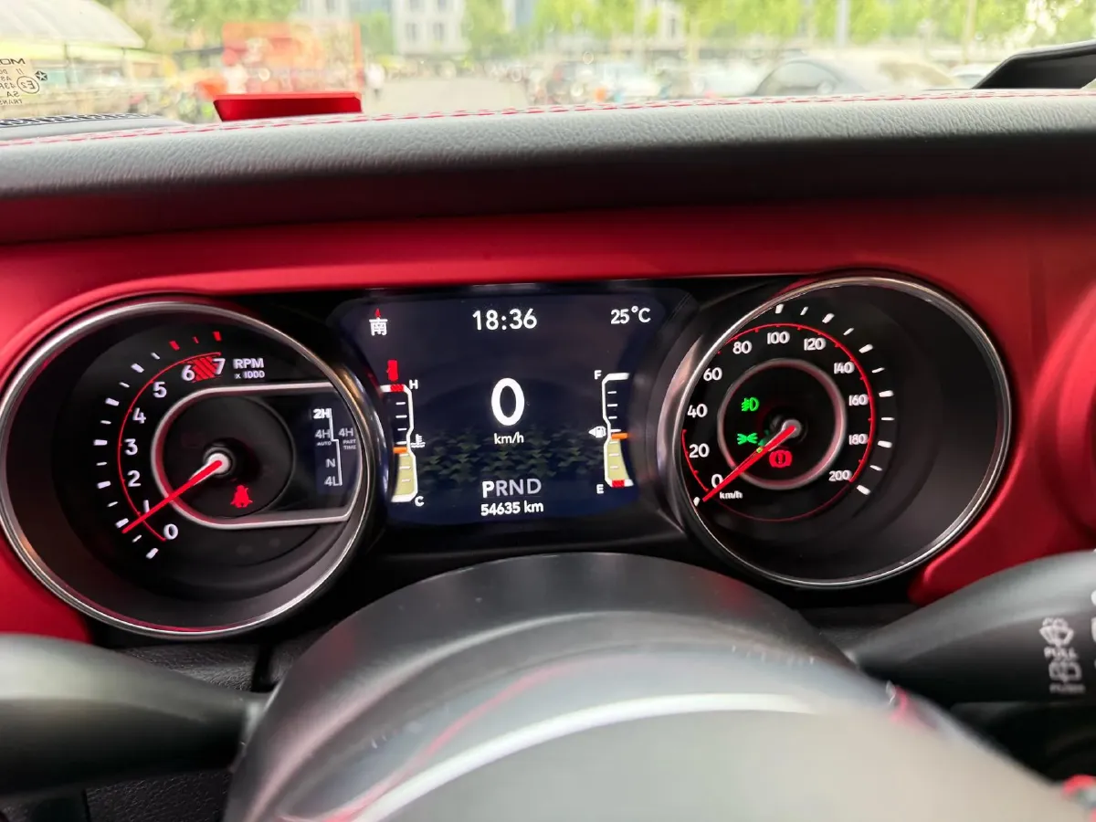 2019 Jeep Wrangler 2.0T 266HP L4 8AT,autocango,china used car exporter,china ev exporter,chinese used car exporter,chinese used ev exporter