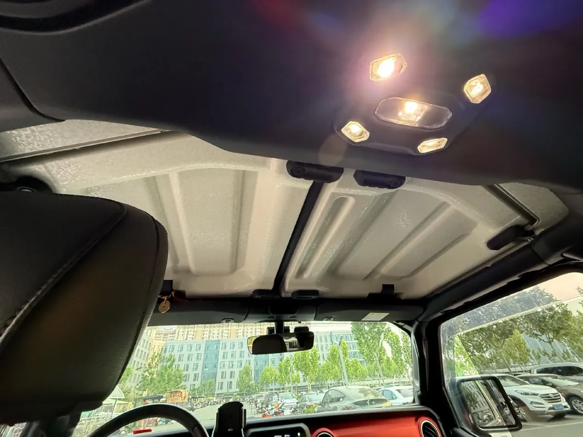 2019 Jeep Wrangler 2.0T 266HP L4 8AT,autocango,china used car exporter,china ev exporter,chinese used car exporter,chinese used ev exporter