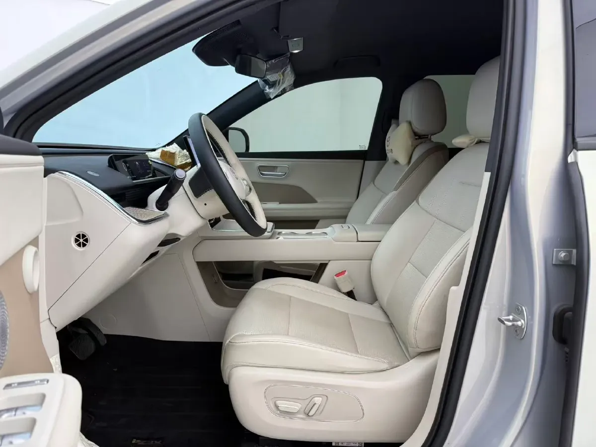 2025 Toyota BZ3X BEV 58.37KWH,autocango,china used car exporter,china ev exporter,chinese used car exporter,chinese used ev exporter