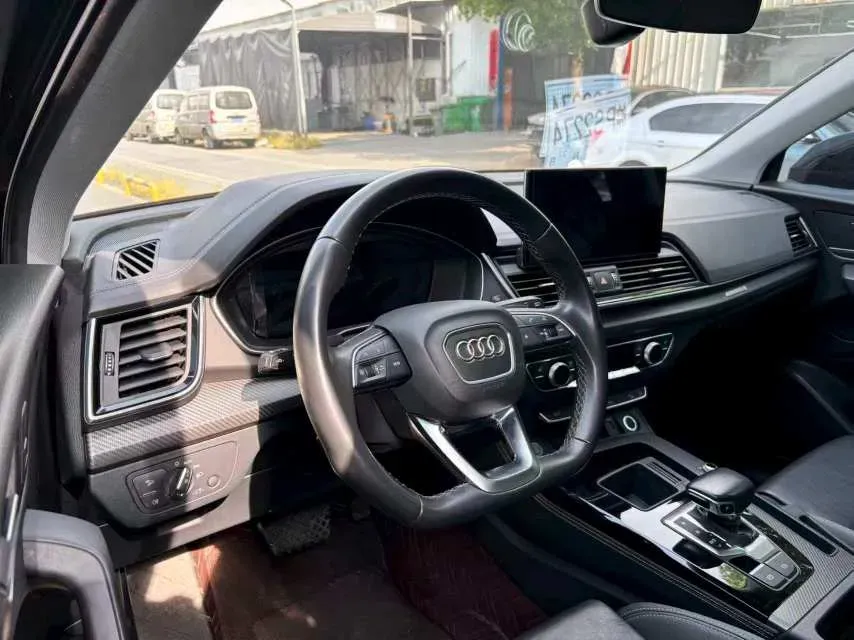 2021 Audi Q5L 2.0T 190HP L4 7DCT,autocango,china used car exporter,china ev exporter,chinese used car exporter,chinese used ev exporter