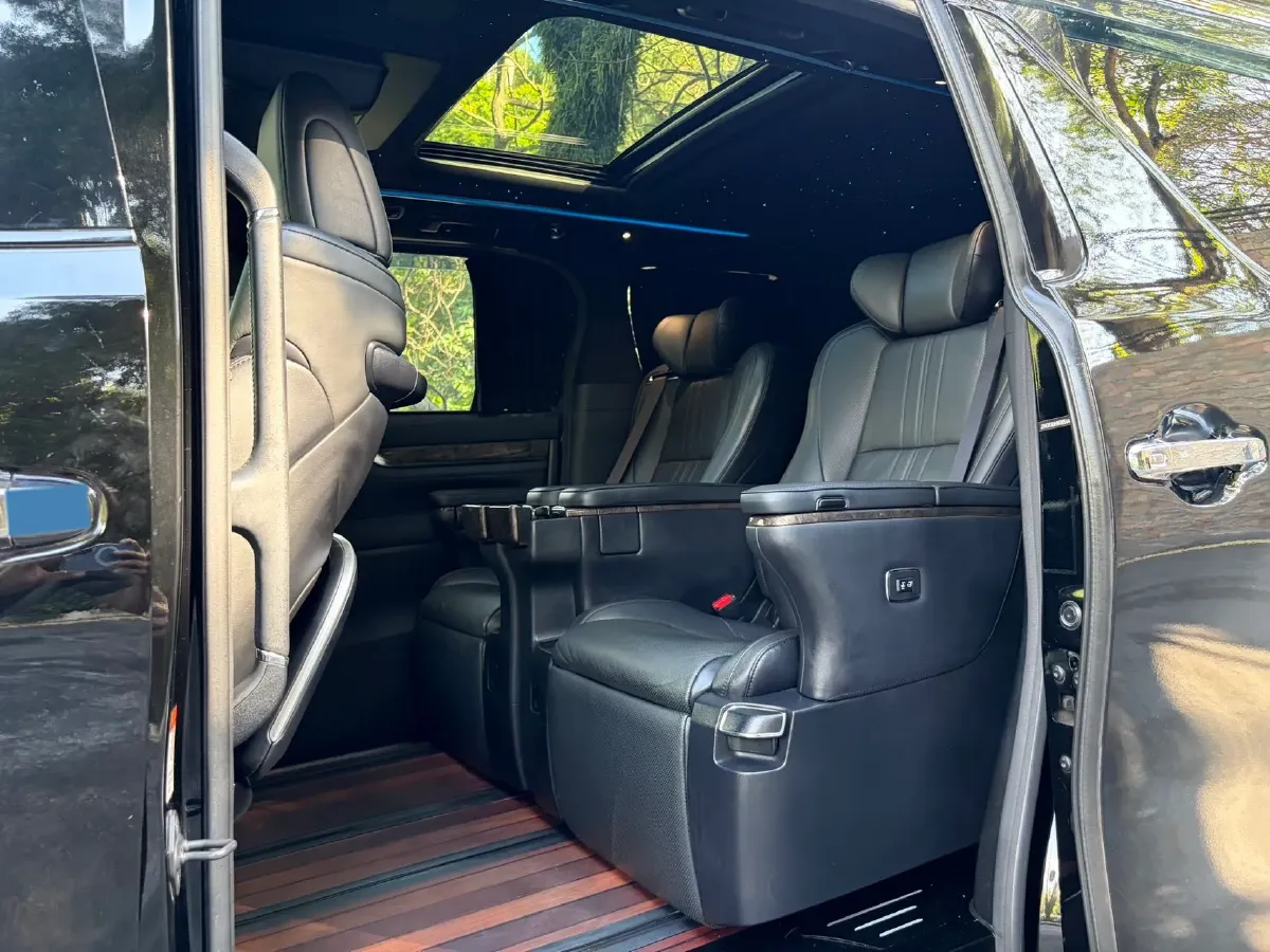 2018 Toyota Alphard 3.5L 301HP V6 8AT,autocango,china used car exporter,china ev exporter,chinese used car exporter,chinese used ev exporter