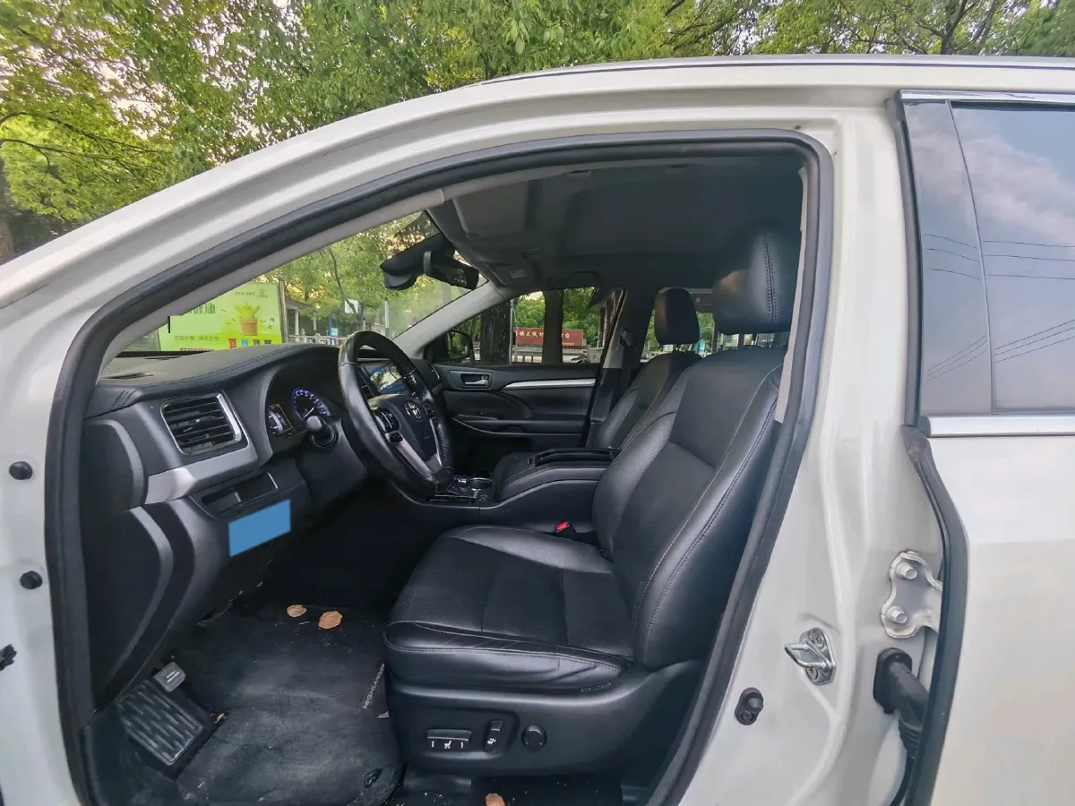 2018 Toyota Highlander 2.0T 220HP L4 6AT,autocango,china used car exporter,china ev exporter,chinese used car exporter,chinese used ev exporter