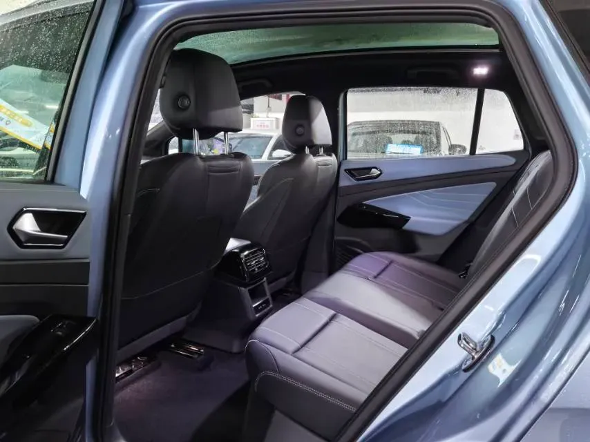 2025 Volkswagen ID.4 X BEV 52.8KWH,autocango,china used car exporter,china ev exporter,chinese used car exporter,chinese used ev exporter