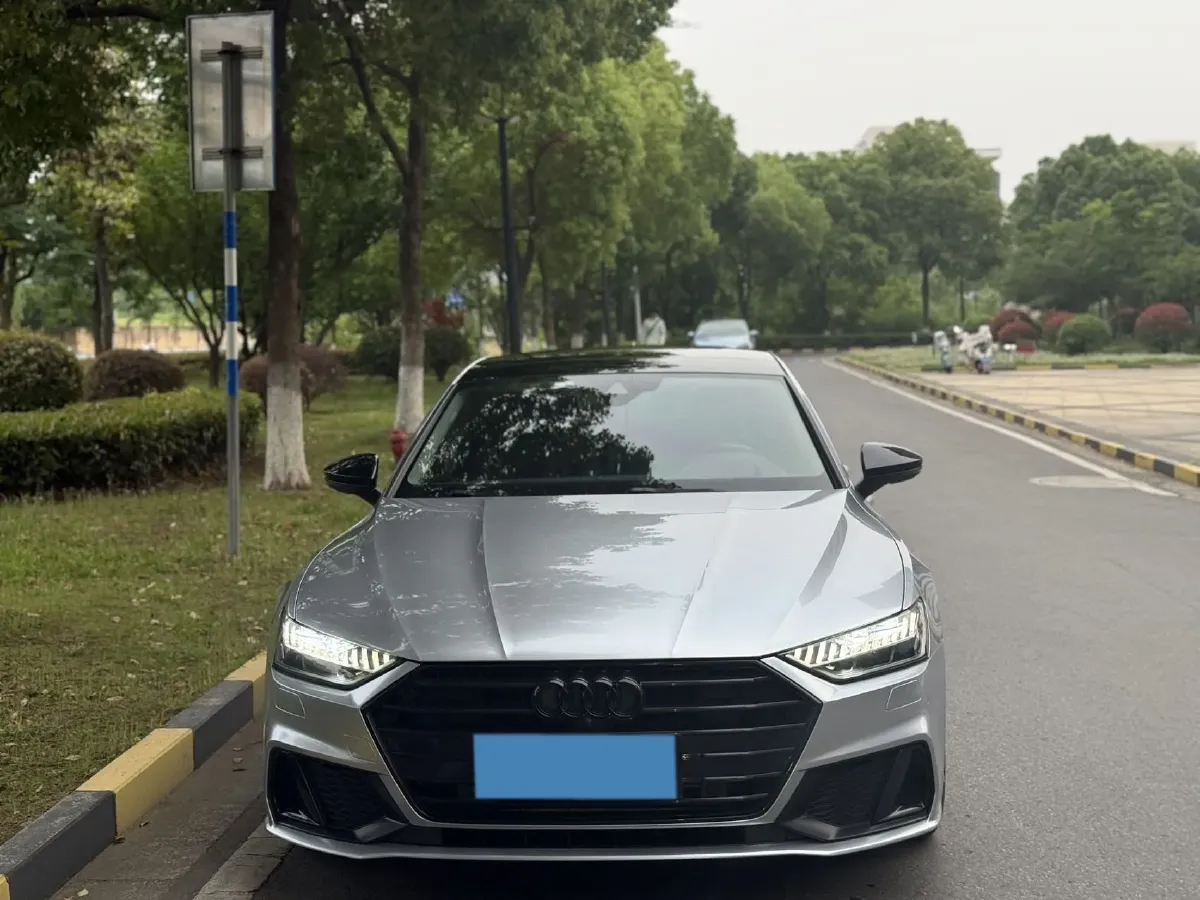2020 Audi A7 2.0T 245HP L4 7DCT,autocango,china used car exporter,china ev exporter,chinese used car exporter,chinese used ev exporter