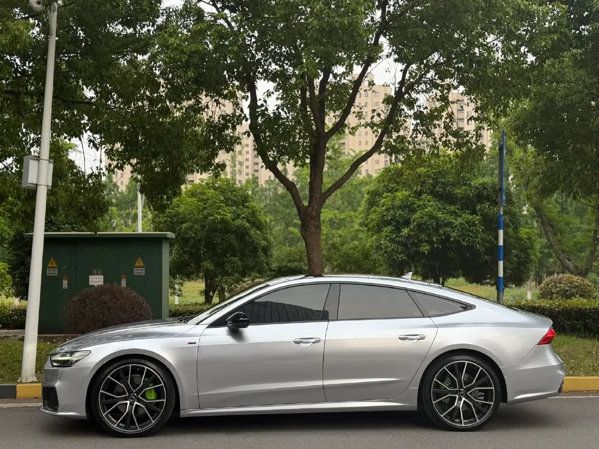 2020 Audi A7 2.0T 245HP L4 7DCT,autocango,china used car exporter,china ev exporter,chinese used car exporter,chinese used ev exporter