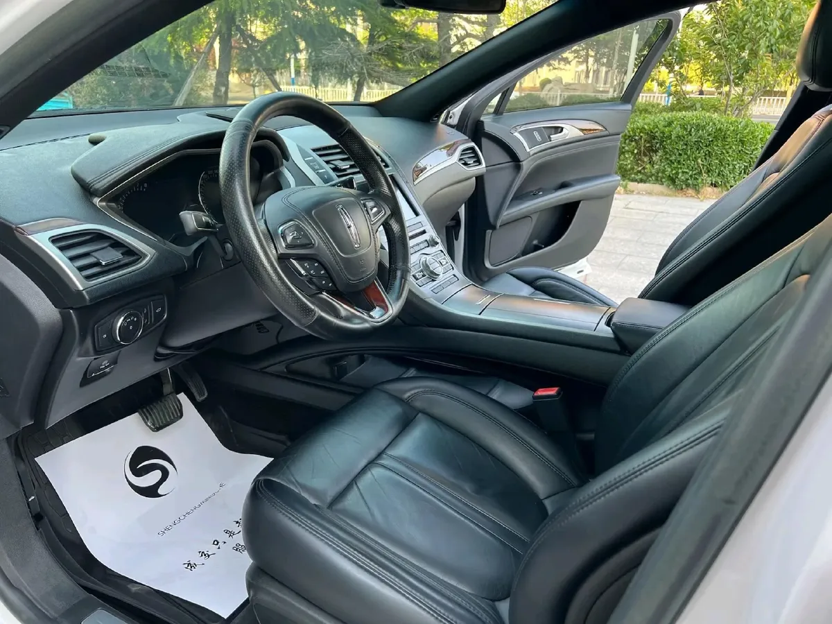 2018 Lincoln MKZ 2.0T 203HP L4 6AT,autocango,china used car exporter,china ev exporter,chinese used car exporter,chinese used ev exporter