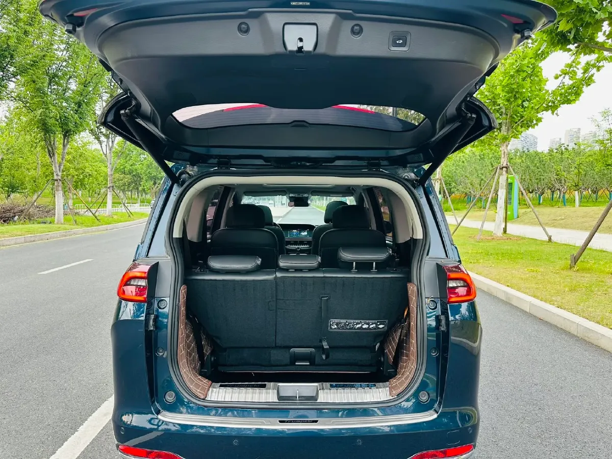 2023 GAC Trumpchi M6 1.5T 177HP L4 7DCT,autocango,china used car exporter,china ev exporter,chinese used car exporter,chinese used ev exporter