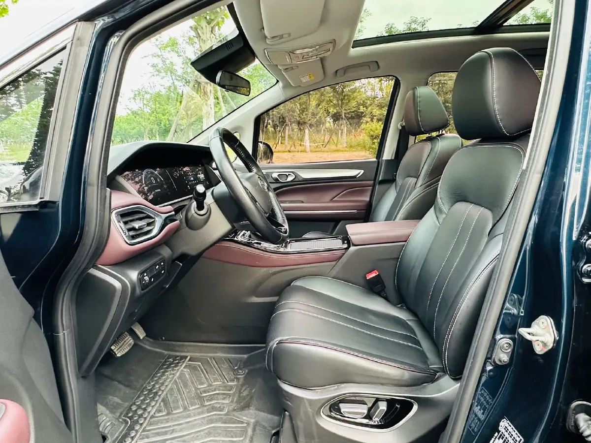 2023 GAC Trumpchi M6 1.5T 177HP L4 7DCT,autocango,china used car exporter,china ev exporter,chinese used car exporter,chinese used ev exporter