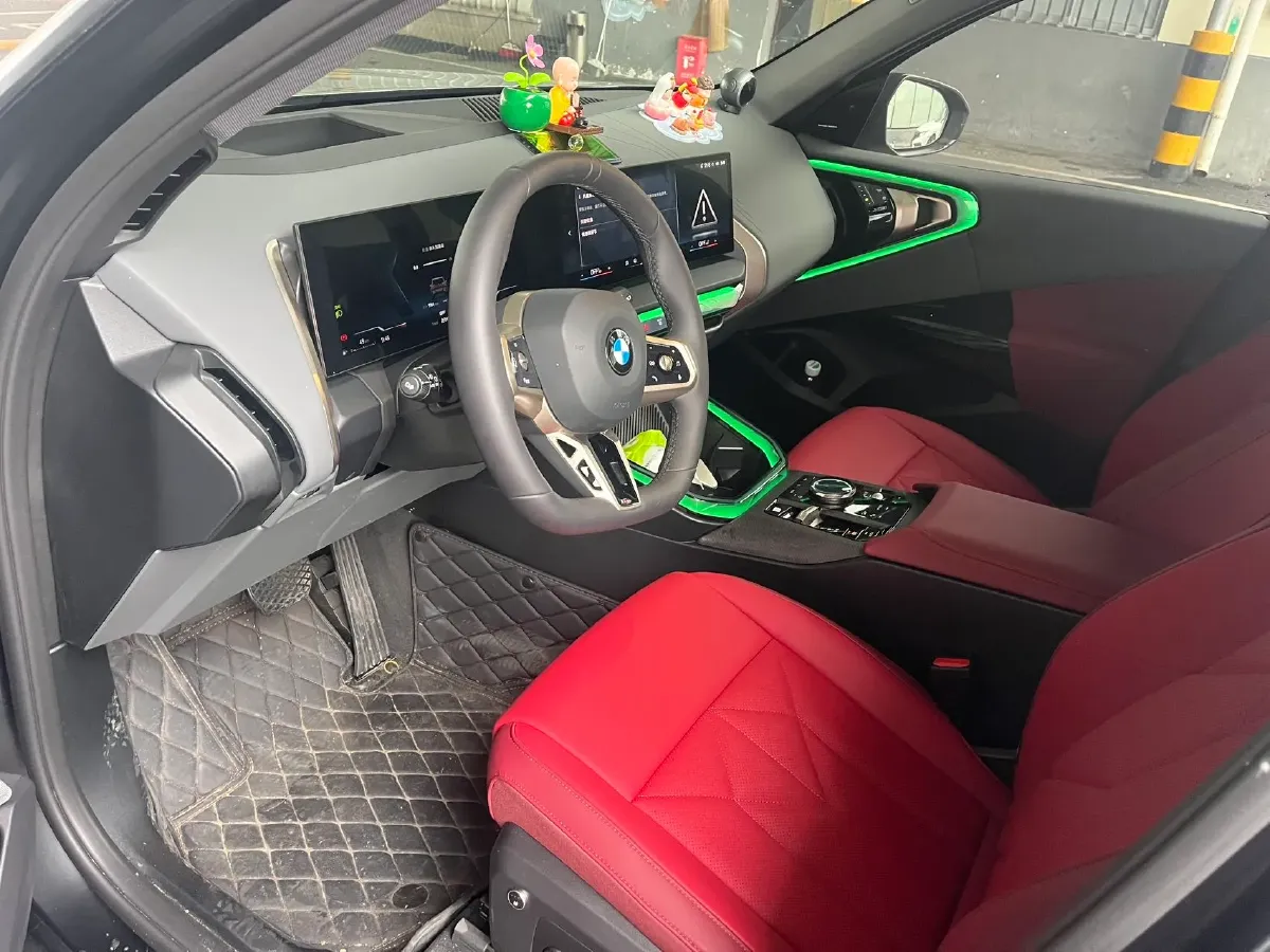 2026 Lorinser Granvia High-End 2.5L 189HP L4 E-CVT Hybrid,autocango,china used car exporter,china ev exporter,chinese used car exporter,chinese used ev exporter