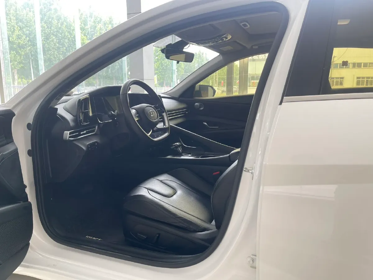 2022 Hyundai Elantra 1.5L 115HP L4 CVT,autocango,china used car exporter,china ev exporter,chinese used car exporter,chinese used ev exporter