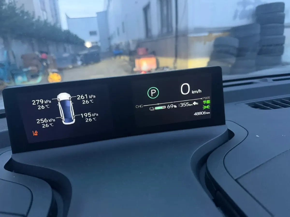 2024 Toyota bZ3 BEV 49.92KWH,autocango,china used car exporter,china ev exporter,chinese used car exporter,chinese used ev exporter