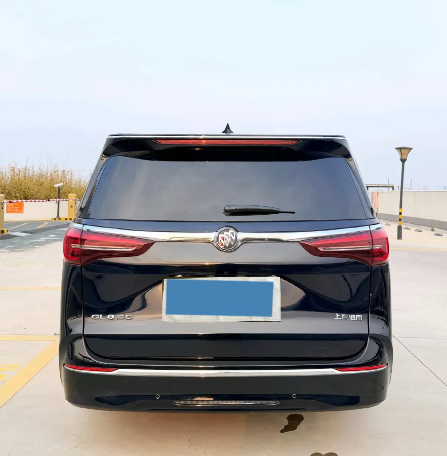 2023 Buick GL8 2.0T 237HP L4 9AT,autocango,china used car exporter,china ev exporter,chinese used car exporter,chinese used ev exporter