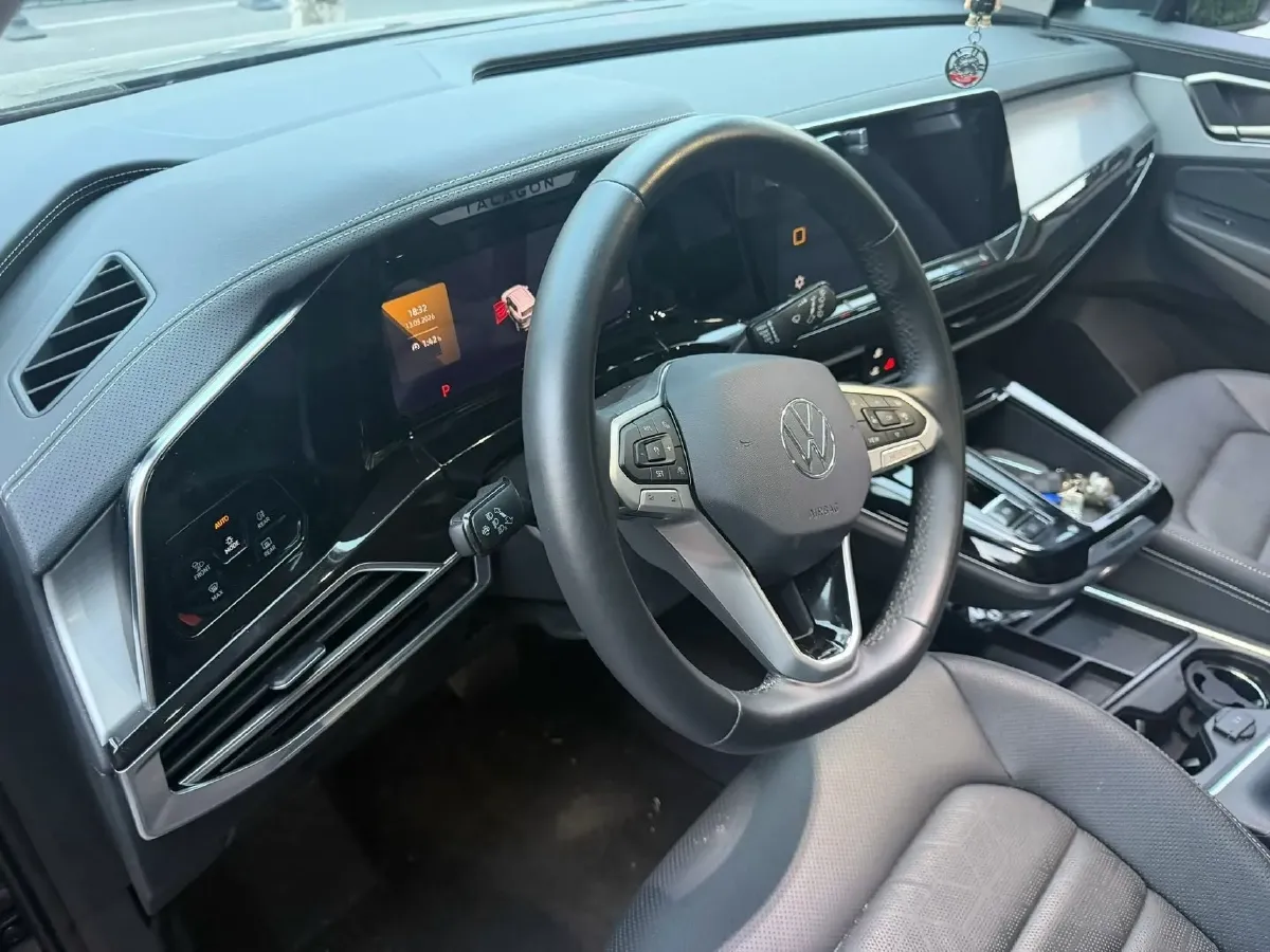 2022 Volkswagen Talagon 2.0T 220HP L4 7DCT,autocango,china used car exporter,china ev exporter,chinese used car exporter,chinese used ev exporter