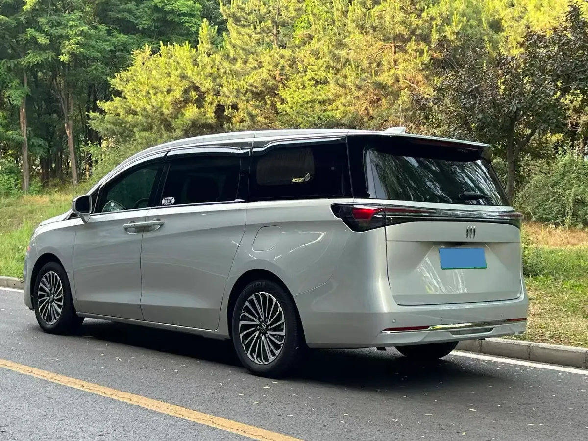 2025 Buick GL8 1.5T 180HP L4 2DHT PHEV,autocango,china used car exporter,china ev exporter,chinese used car exporter,chinese used ev exporter