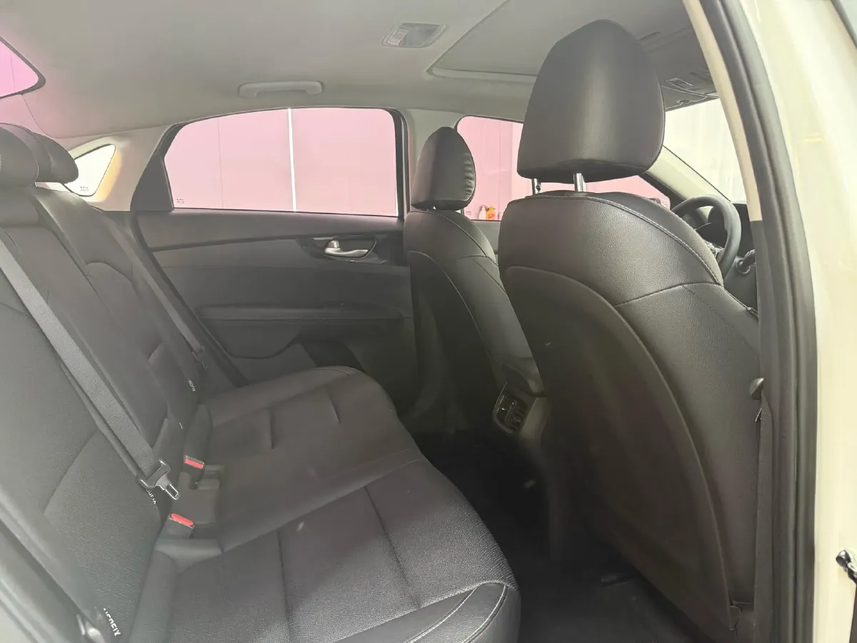 2021 Kia K3 1.5L 115HP L4 CVT,autocango,china used car exporter,china ev exporter,chinese used car exporter,chinese used ev exporter