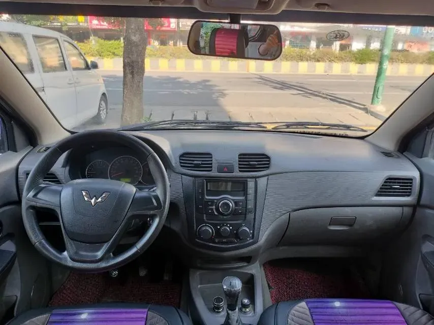 2018 WuLing HongGuang 1.5L 105HP L4 5MT,autocango,china used car exporter,china ev exporter,chinese used car exporter,chinese used ev exporter