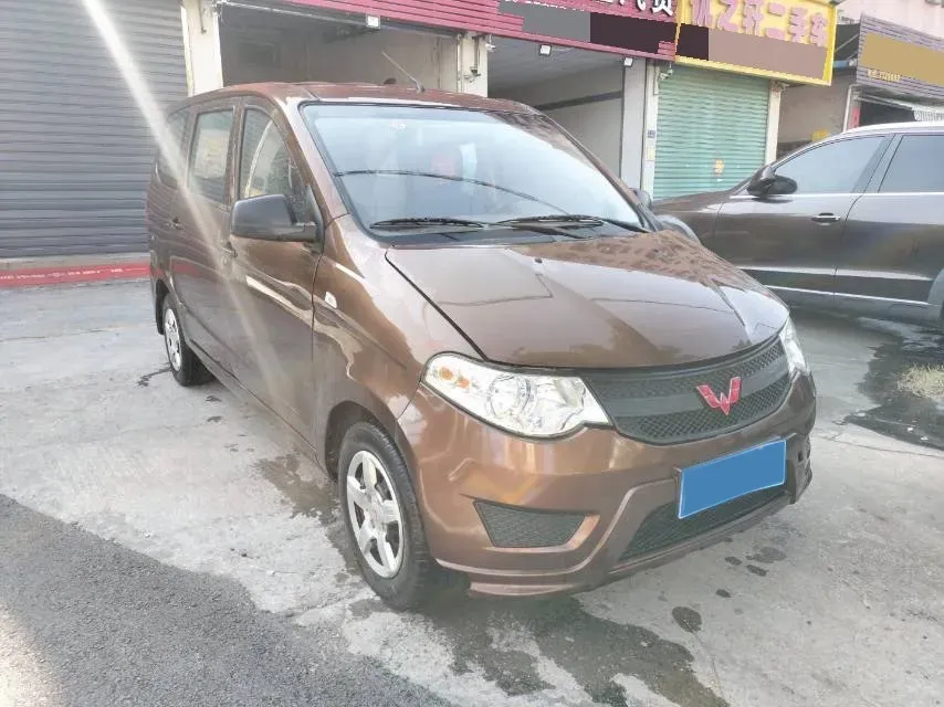 2018 WuLing HongGuang 1.5L 105HP L4 5MT,autocango,china used car exporter,china ev exporter,chinese used car exporter,chinese used ev exporter