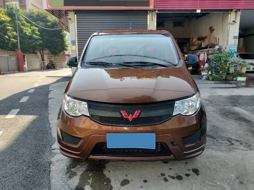 2018 WuLing HongGuang 1.5L 105HP L4 5MT,autocango,china used car exporter,china ev exporter,chinese used car exporter,chinese used ev exporter