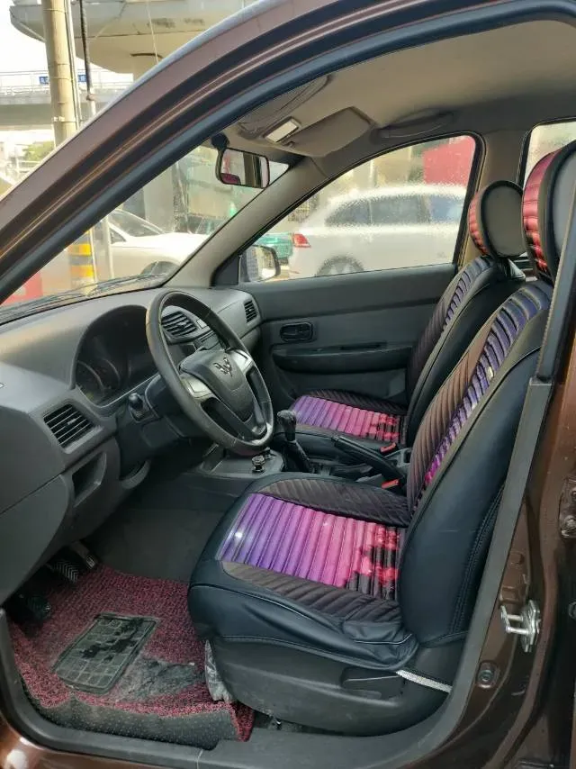 2018 WuLing HongGuang 1.5L 105HP L4 5MT,autocango,china used car exporter,china ev exporter,chinese used car exporter,chinese used ev exporter
