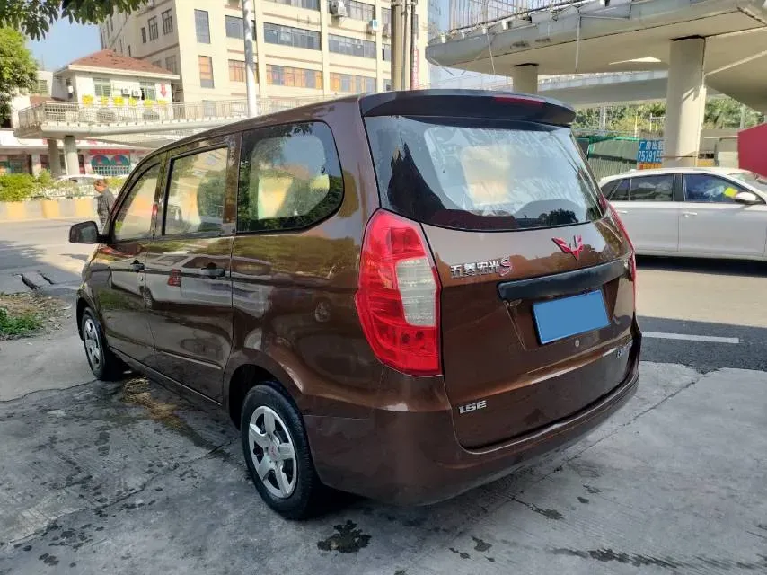 2018 WuLing HongGuang 1.5L 105HP L4 5MT,autocango,china used car exporter,china ev exporter,chinese used car exporter,chinese used ev exporter