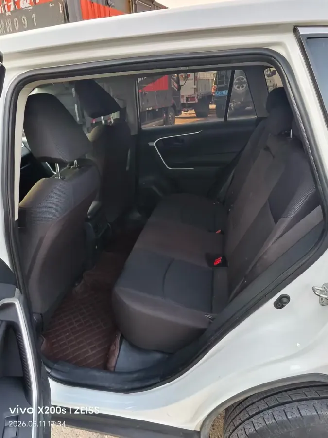 2023 Toyota RAV4 2.0L 171HP L4 CVT,autocango,china used car exporter,china ev exporter,chinese used car exporter,chinese used ev exporter