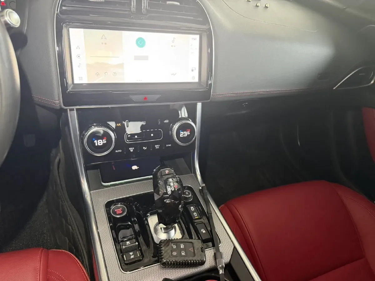 2021 Jaguar XEL 2.0T 250HP L4 8AT,autocango,china used car exporter,china ev exporter,chinese used car exporter,chinese used ev exporter