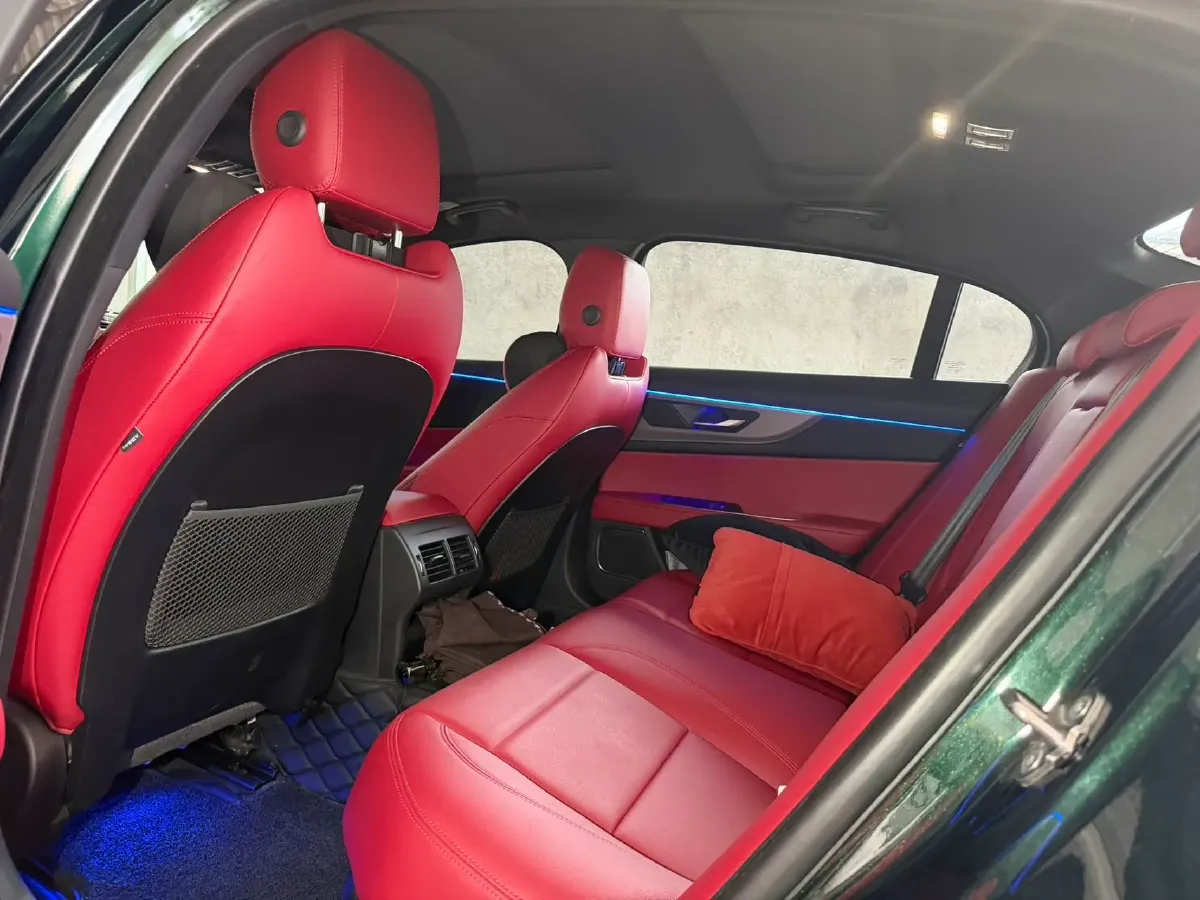 2021 Jaguar XEL 2.0T 250HP L4 8AT,autocango,china used car exporter,china ev exporter,chinese used car exporter,chinese used ev exporter