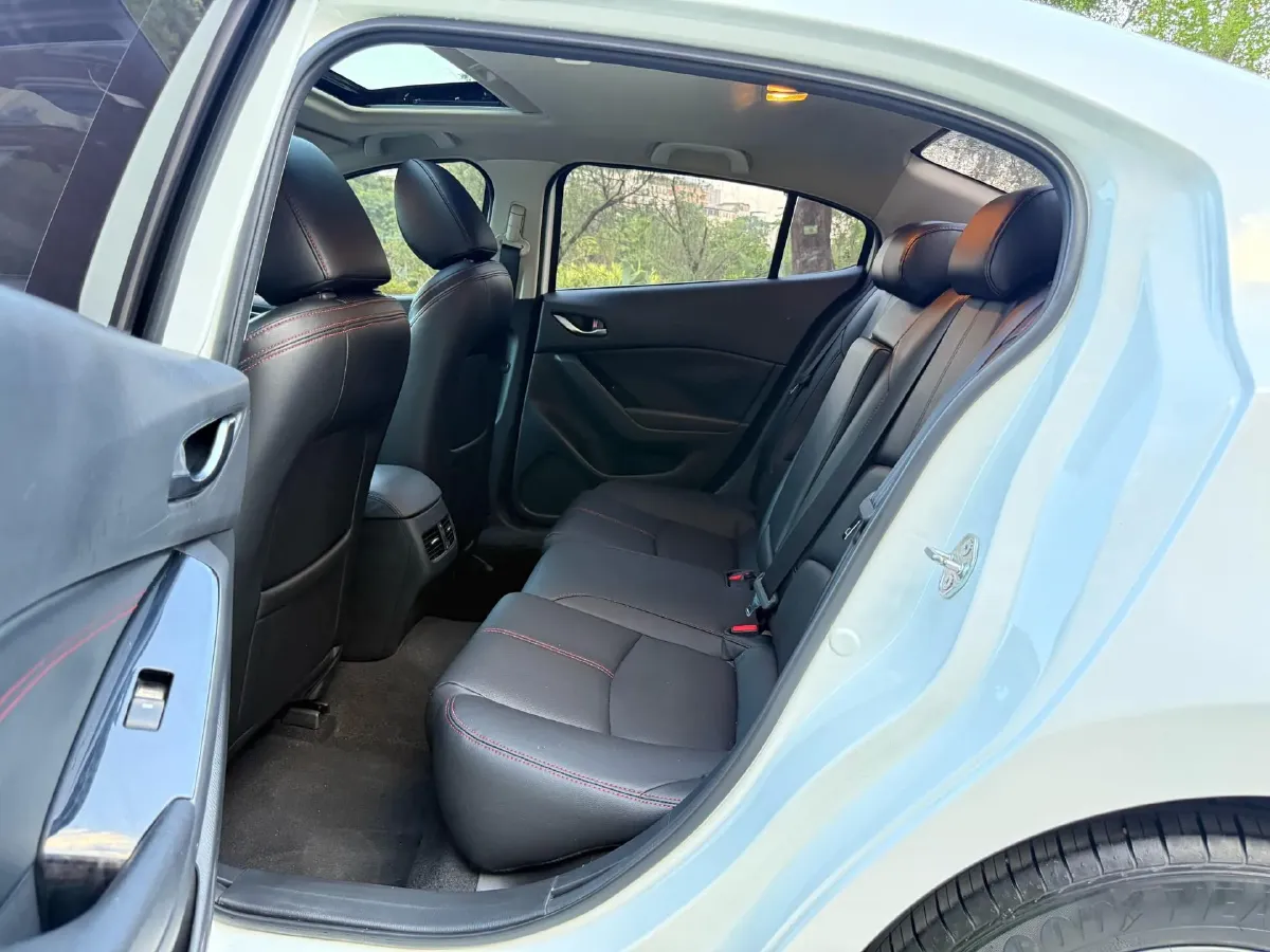 2017 Mazda 3 Axela 1.5L 117HP L4 6AT,autocango,china used car exporter,china ev exporter,chinese used car exporter,chinese used ev exporter