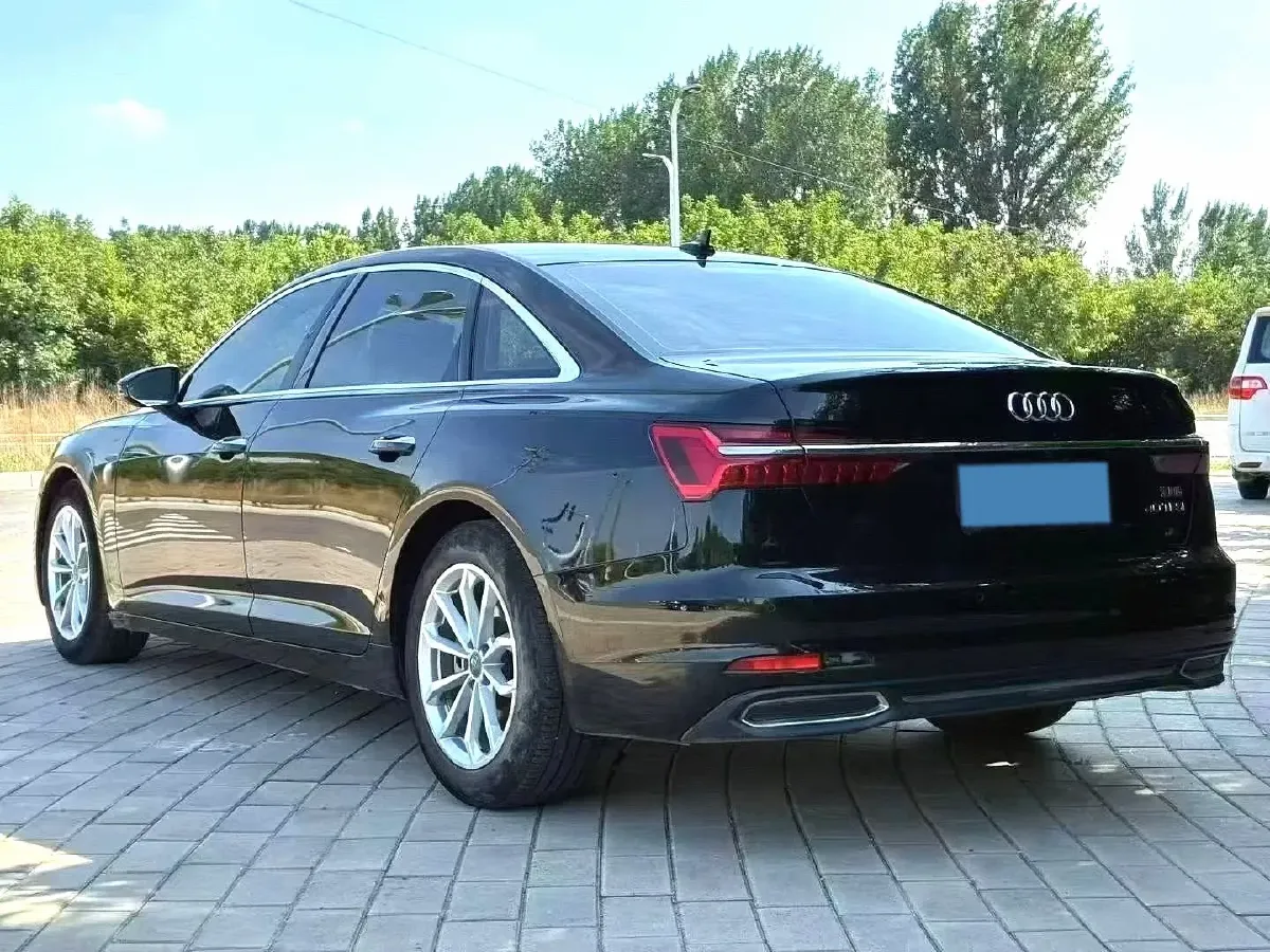 2019 Audi A6L 2.0T 190HP L4 7DCT,autocango,china used car exporter,china ev exporter,chinese used car exporter,chinese used ev exporter