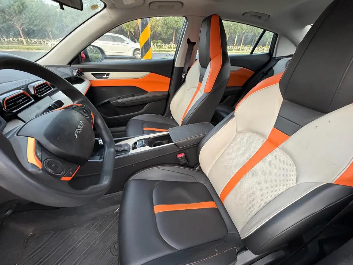 2023 DongFeng Aeolus YiXuan 1.5L 125HP L4 6DCT,autocango,china used car exporter,china ev exporter,chinese used car exporter,chinese used ev exporter