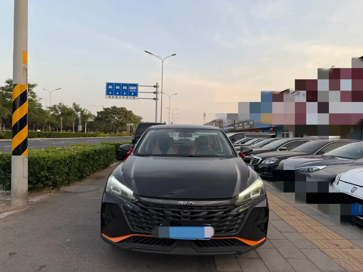 2023 DongFeng Aeolus YiXuan 1.5L 125HP L4 6DCT,autocango,china used car exporter,china ev exporter,chinese used car exporter,chinese used ev exporter